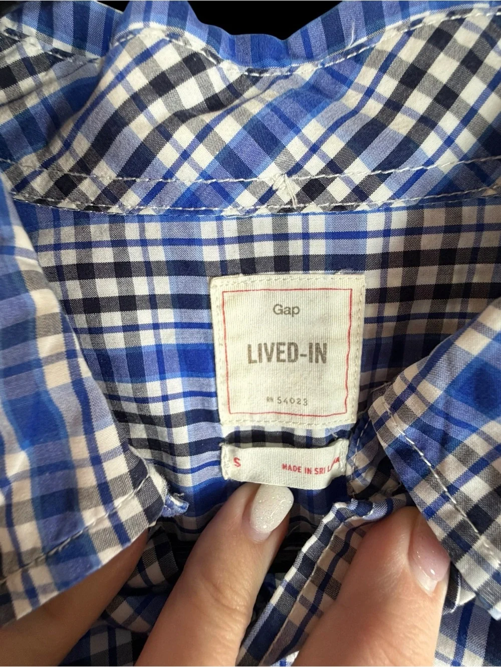 GAP Blue and White Plaid Button-Down Shirt